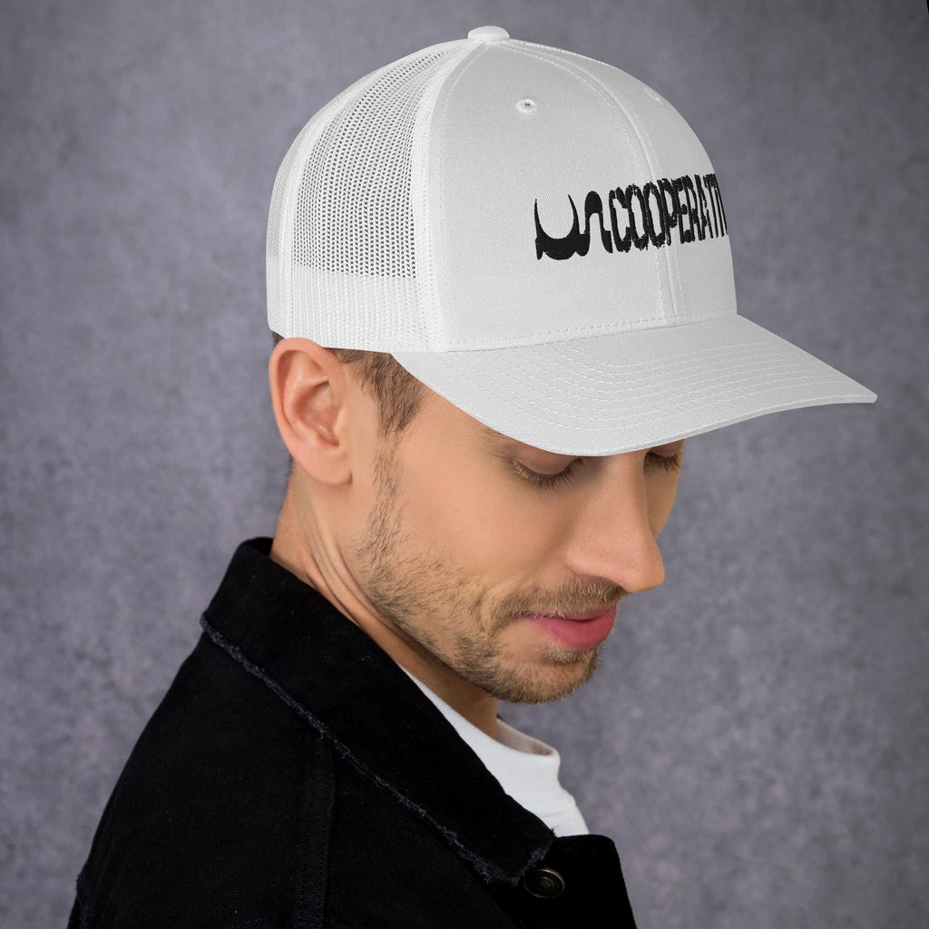 UN COOPERTIVE TRUCKER CAP IN 5 DIFFERENT COLORS