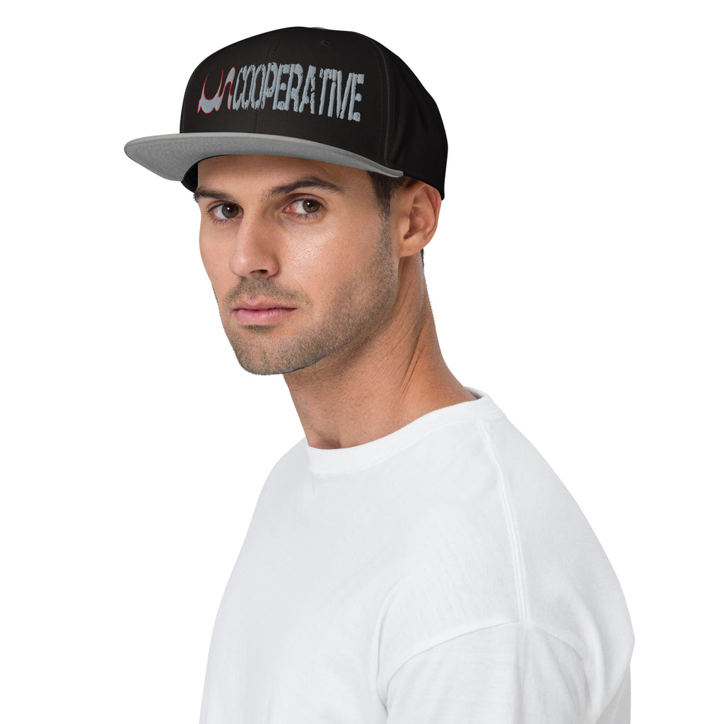 UN COOPERTIVE SNAPBACK IN 17 DIFFERENT COLORS