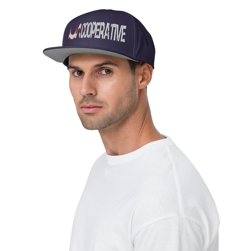 UN COOPERTIVE SNAPBACK IN 17 DIFFERENT COLORS