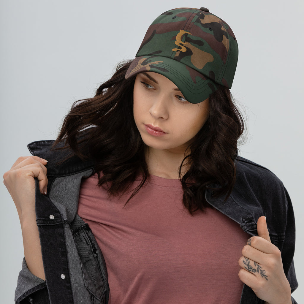 UN LOGO DAD HATS IN 9 DIFFERENT COLORS